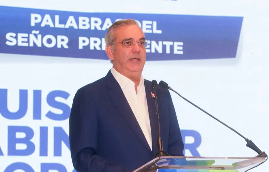 LUIS-ABINADER-COMPRAS